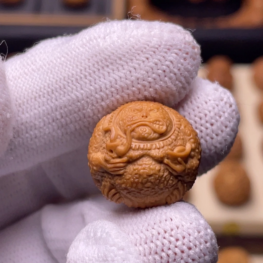 猴头核桃吊坠顶工社会蟾18+