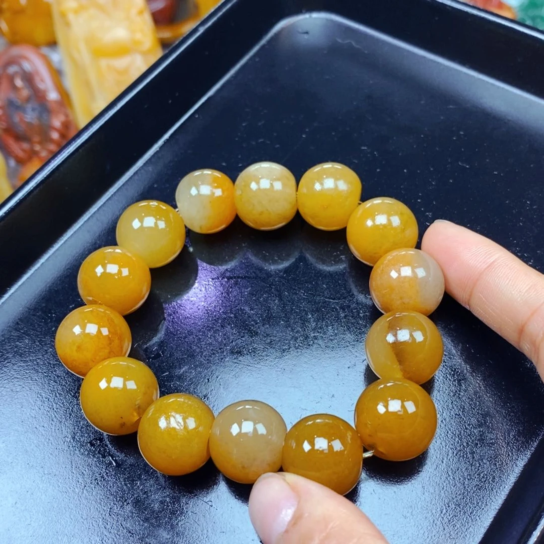 石英质玉（黄龙玉）未镶嵌颈饰