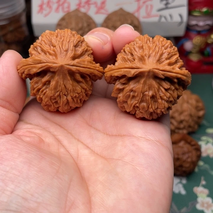 【闪购商品】把件文玩核桃40.5全品皇冠