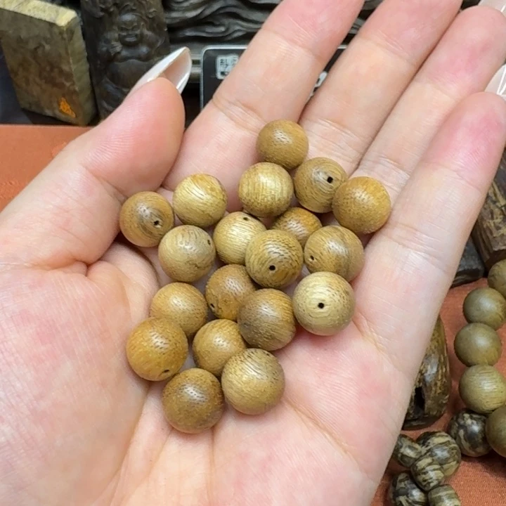 大叶紫檀（黑酸枝木类）