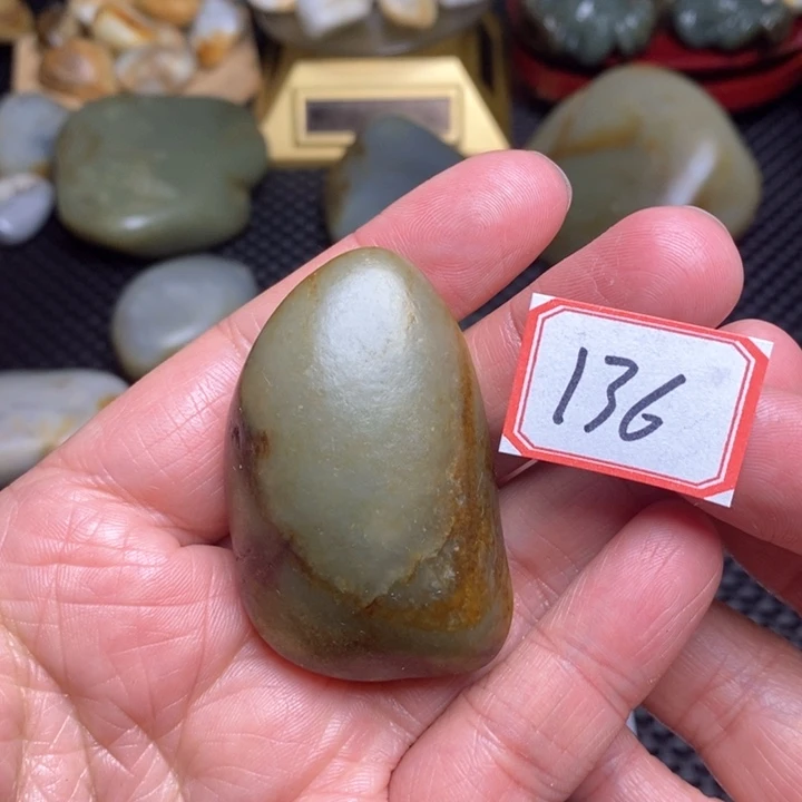 未镶嵌和田玉把件136