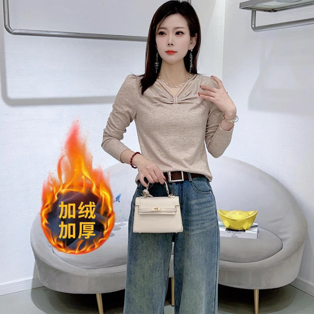 时尚V领重工艺长袖T恤女加绒加厚百搭洋气减龄显瘦细闪闪打底衫