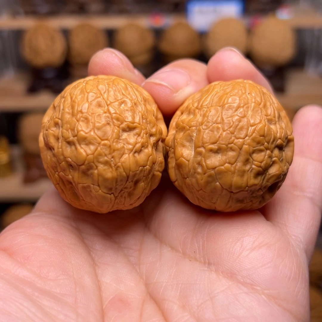 把件文玩核桃20w金丝绣球37尺