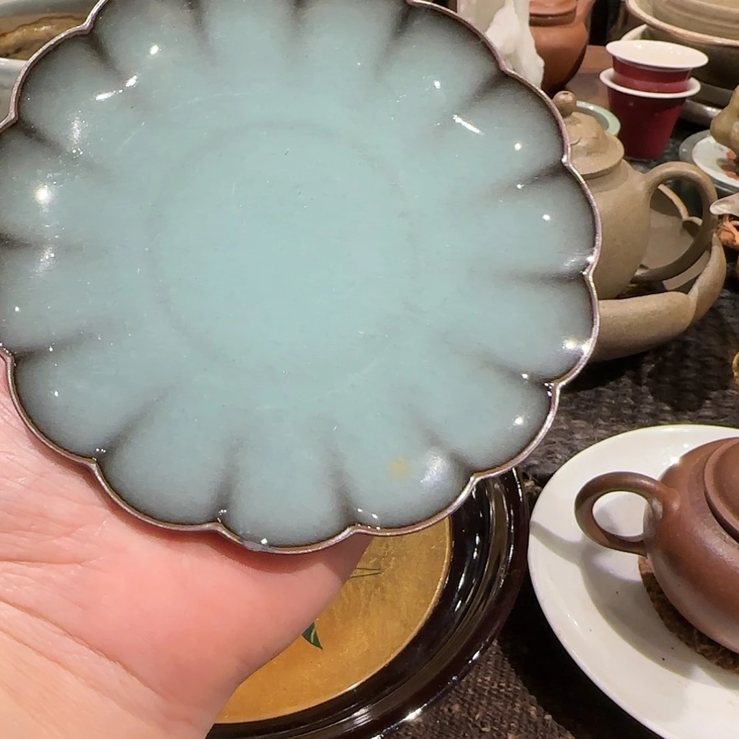 瑕疵品龙泉青瓷铁胎盘