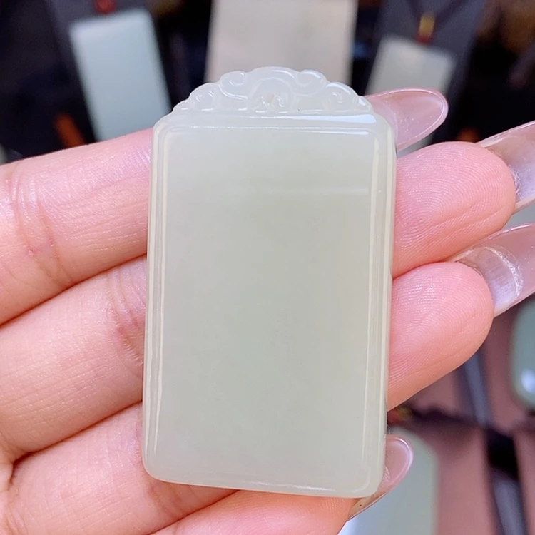 【闪购商品】颈饰未镶嵌和田玉