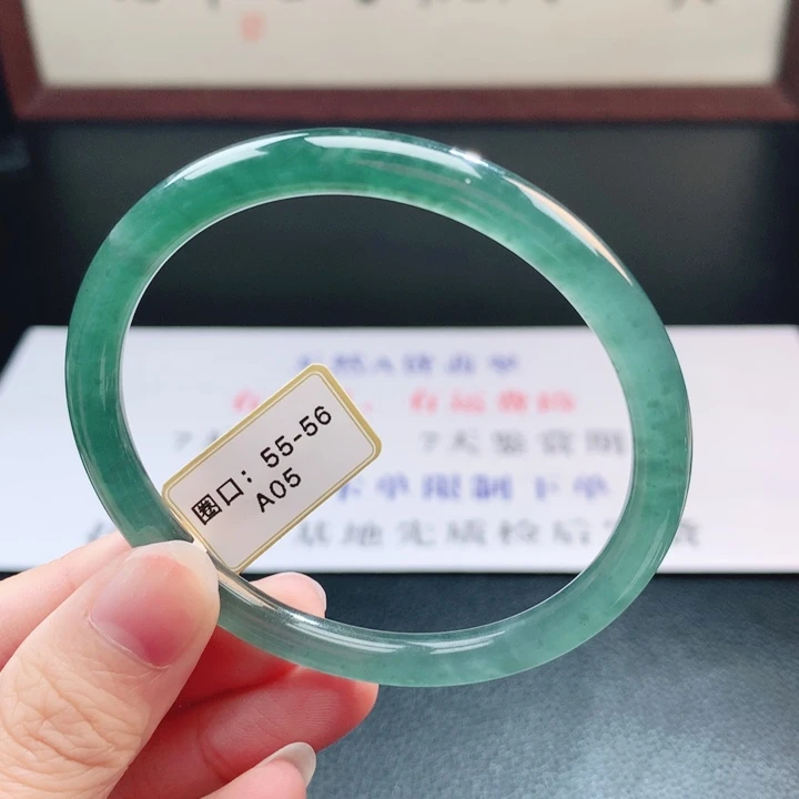 翡翠未镶嵌手镯翡翠手镯86