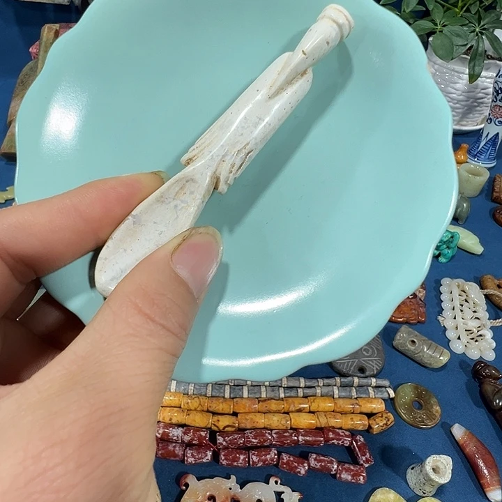 和田玉（糖玉）未镶嵌挂件