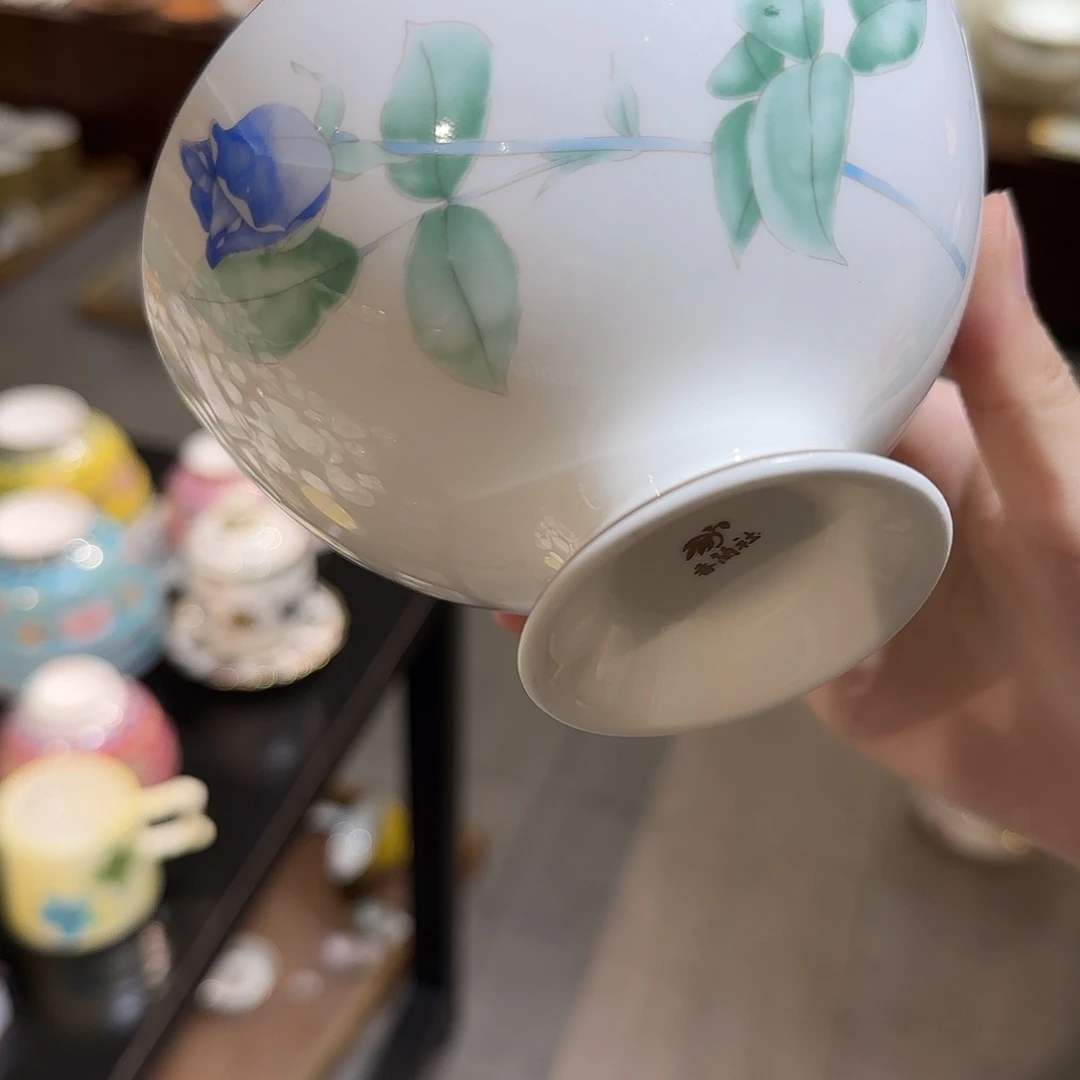 珐琅彩等都有较强抗