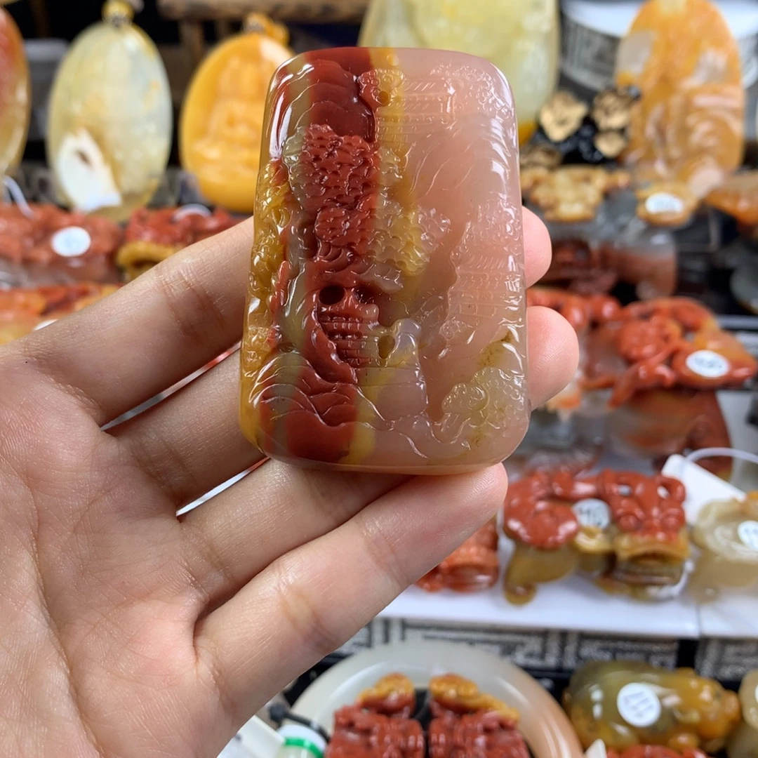 石英质玉（黄龙玉）未镶嵌挂件