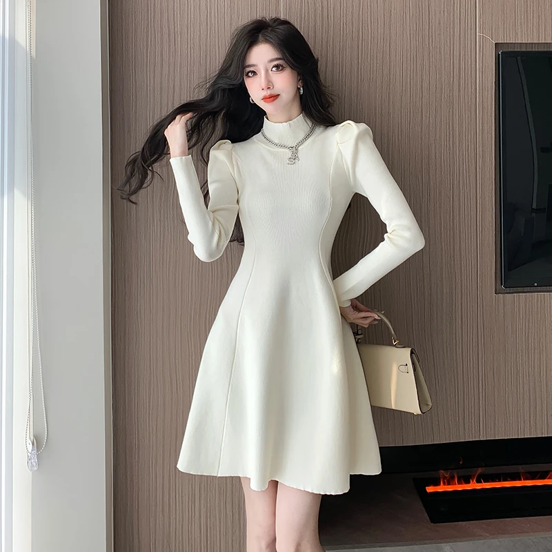 针织连衣裙秋冬新款配大衣打底毛衣裙女气质半高领收腰小个子女