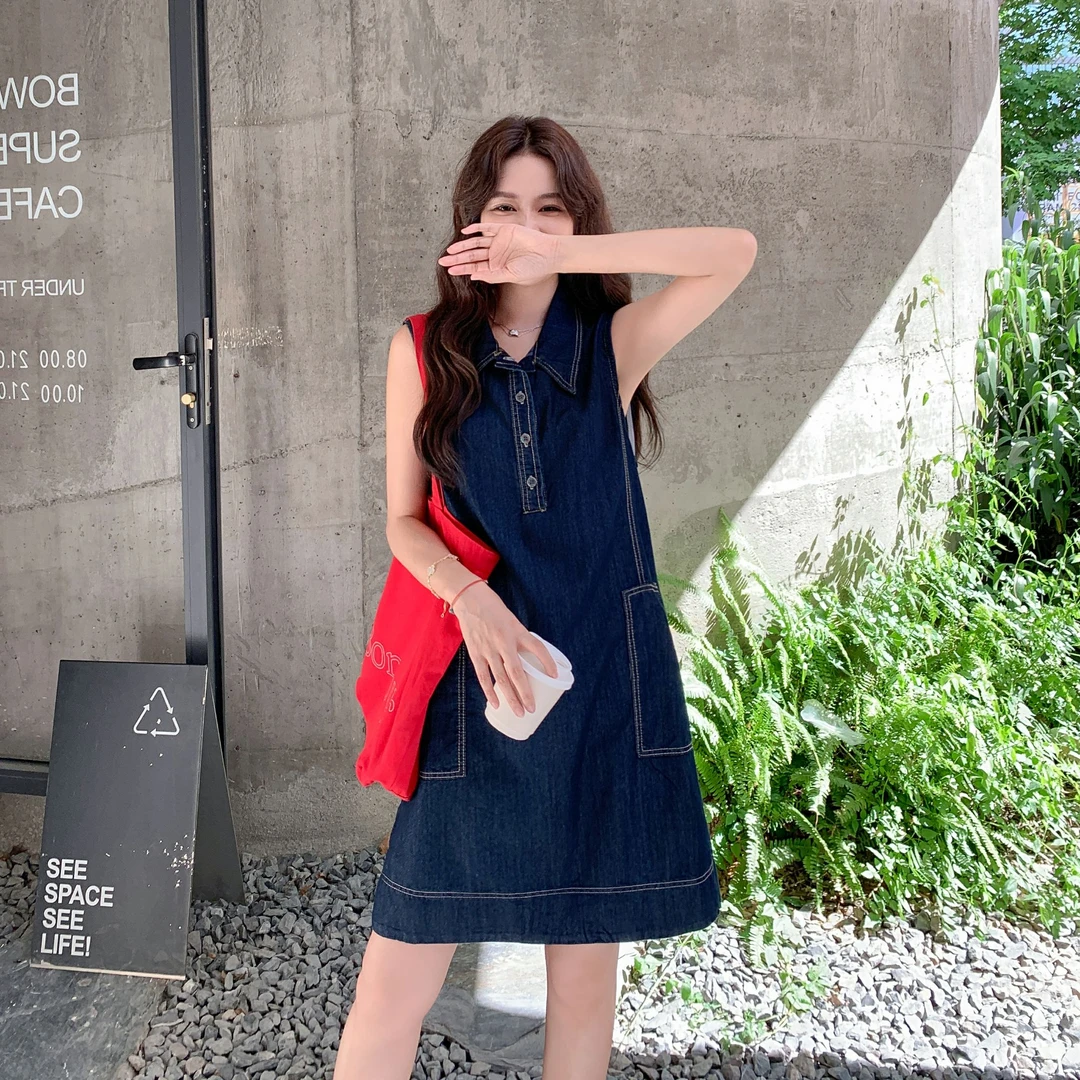 复古港风牛仔连衣裙女2025夏季新款气质减龄遮肉显瘦翻领无袖裙子
