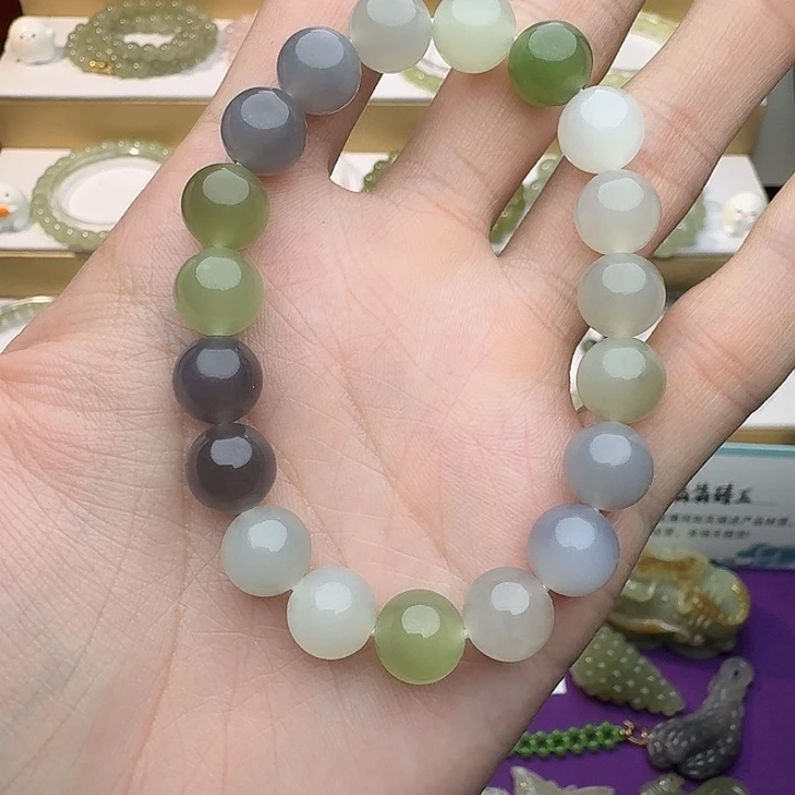 和田玉未镶嵌手串