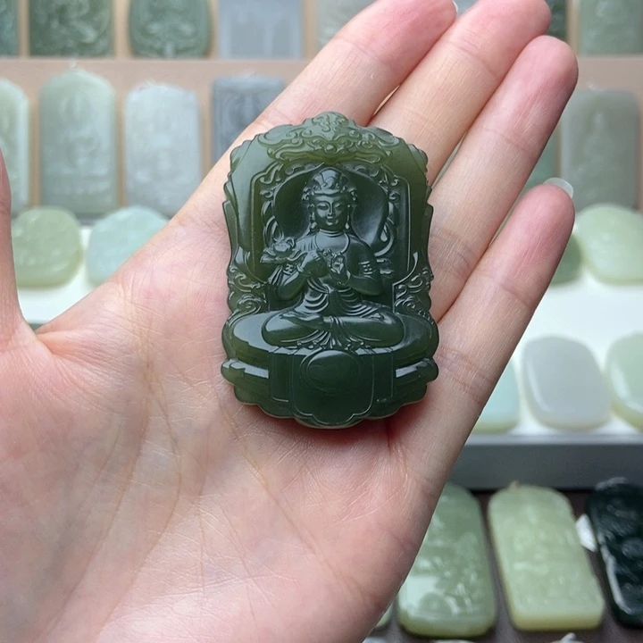 颈饰未镶嵌和田玉