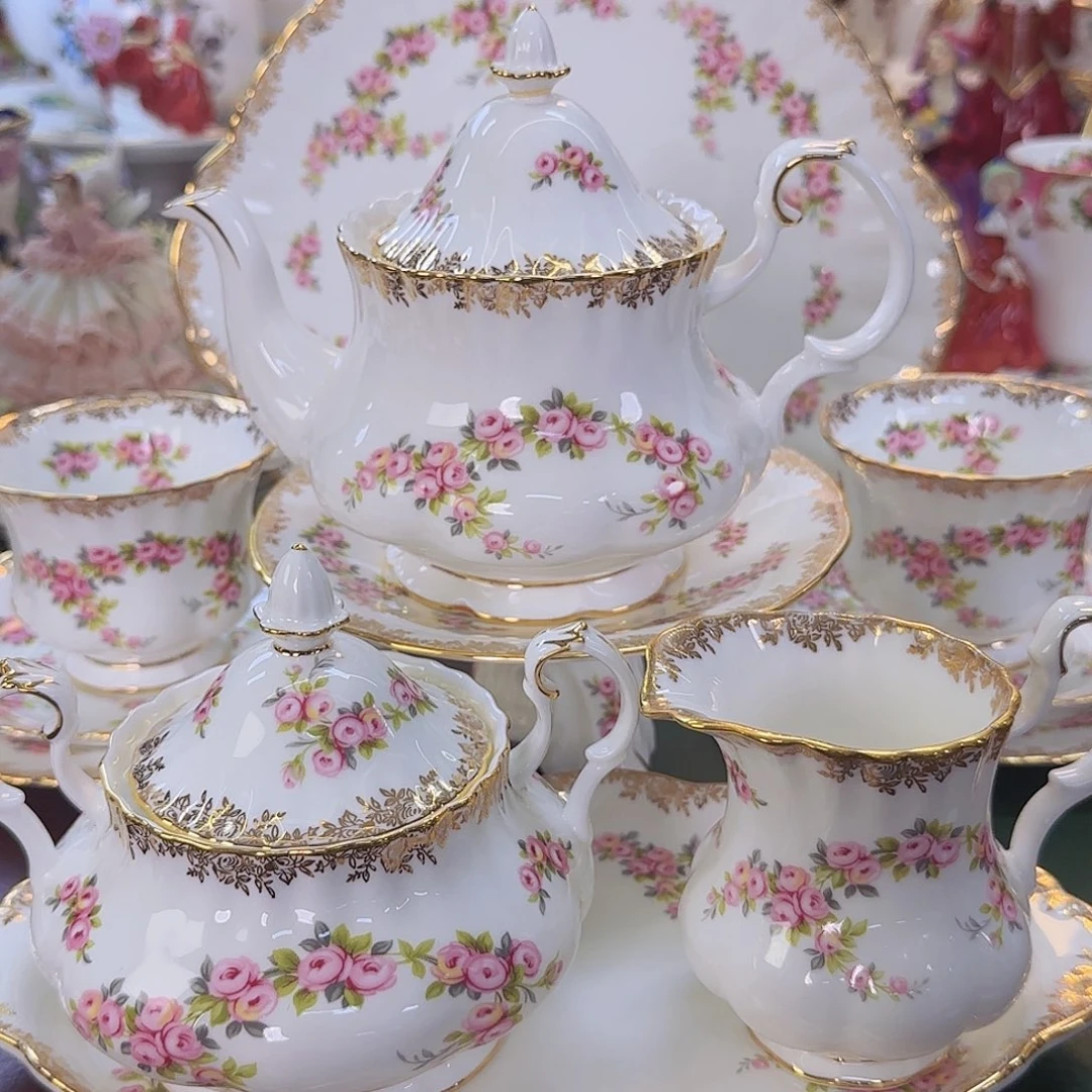 摆件欧洲瓷器收藏鉴赏