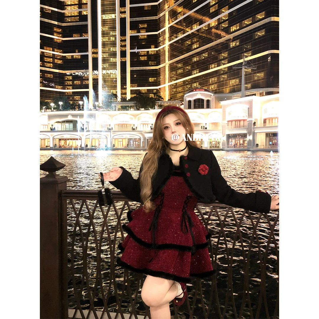 安妮不火【赫斯玫瑰】圣诞系列夹棉呢外套&细闪吊带裙套装A254Q0618