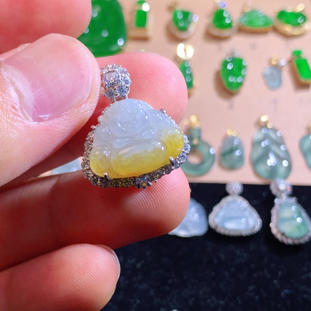 翡翠银S925镶嵌颈饰翡翠