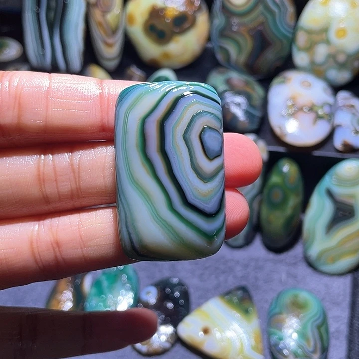 玛瑙/玉髓珠宝奇石未镶嵌