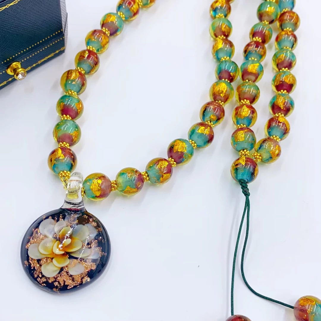 2796   小花型吊坠项链多样性发货