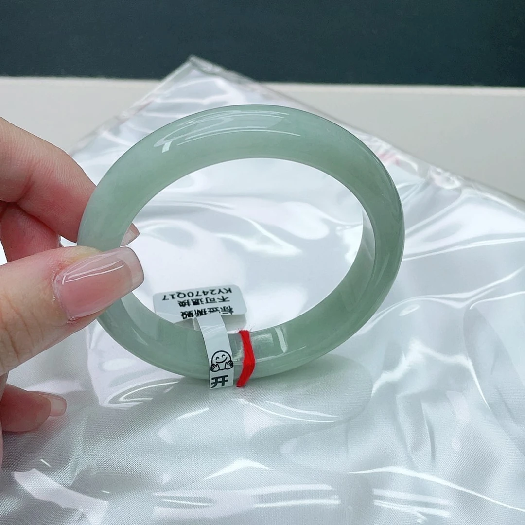 翡翠手镯未镶嵌正58.6