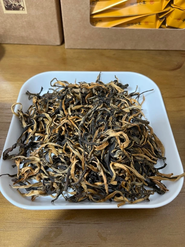 百年古树红茶 花果香