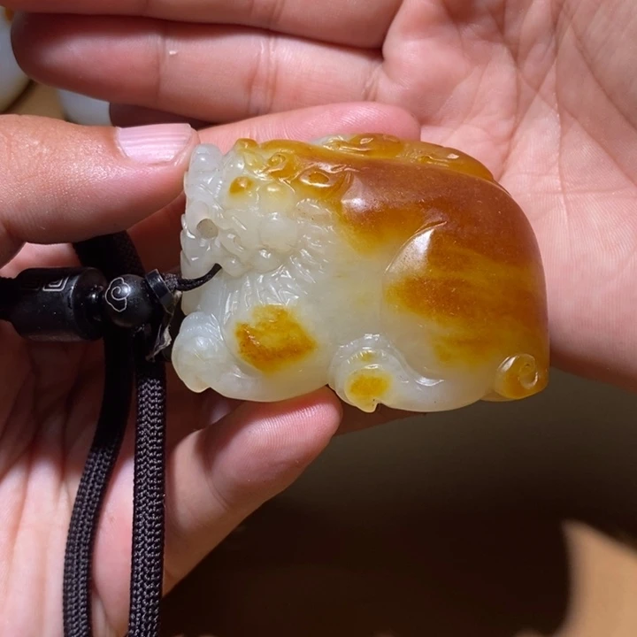 许***梅和田玉未镶嵌颈饰