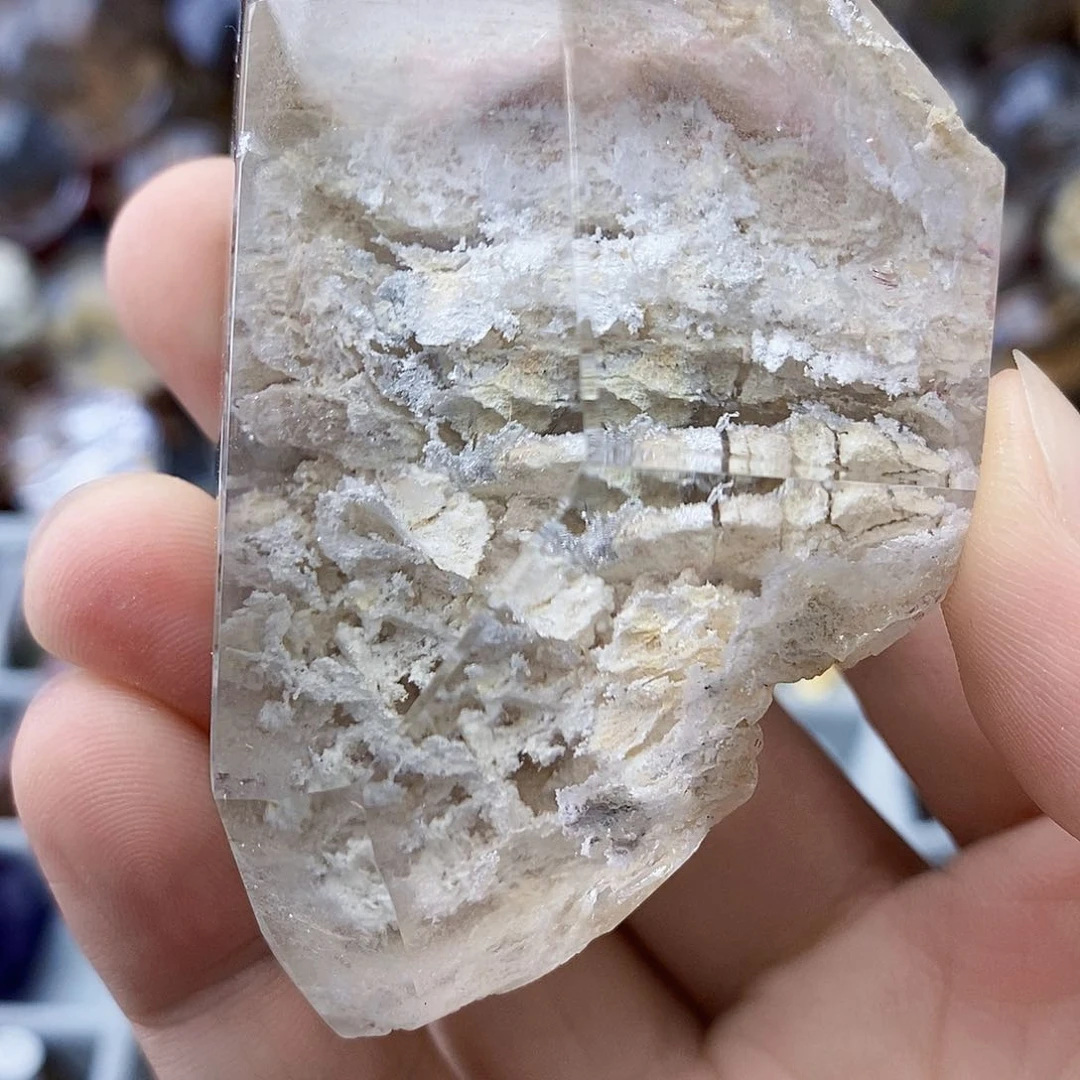 天然水晶透亮光泽未镶嵌水晶