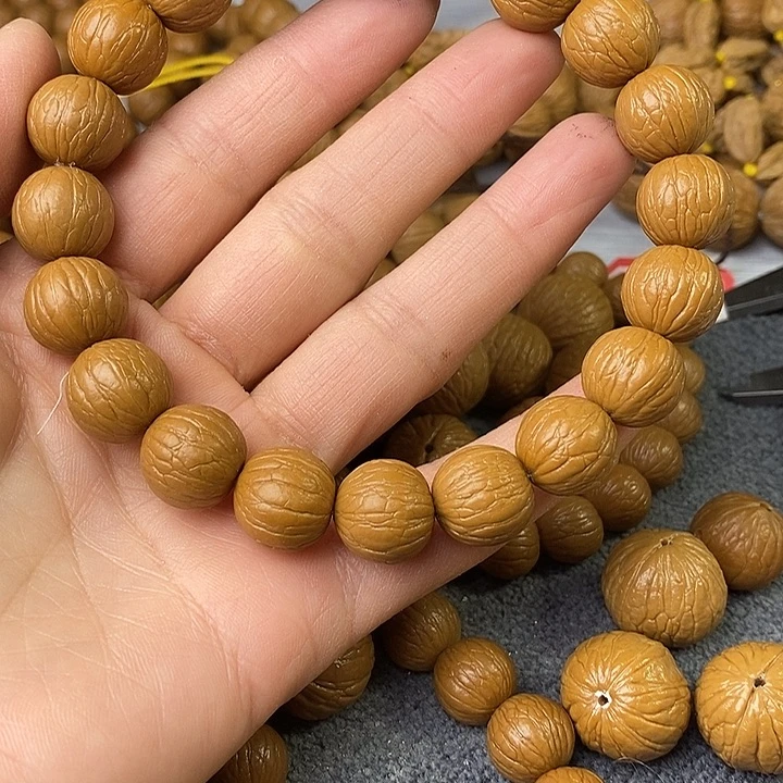 吊坠猴头核桃聚宝盆