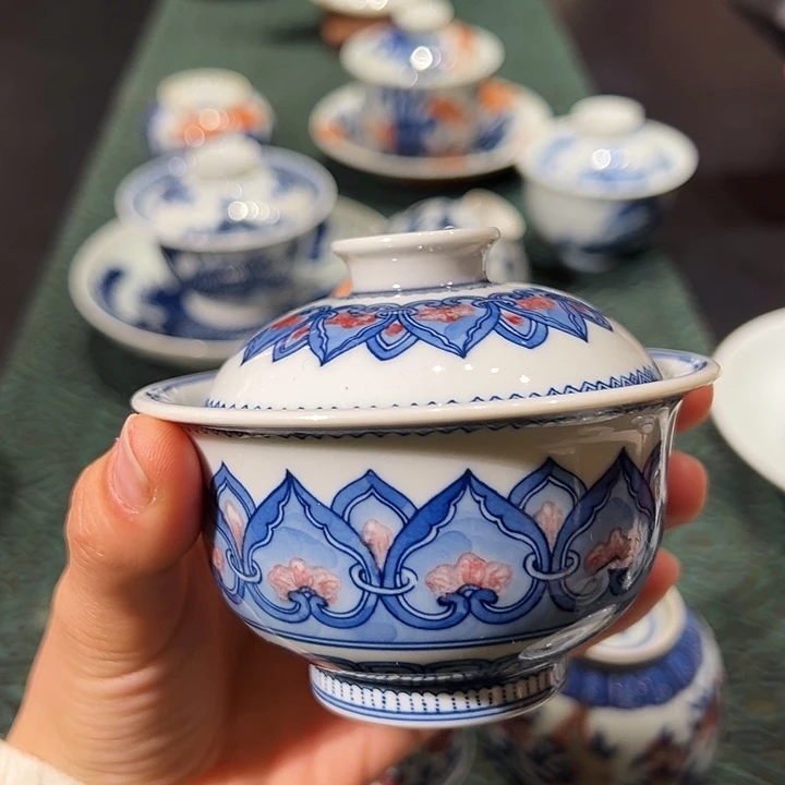 微瑕臻玉古坊釉里红杯