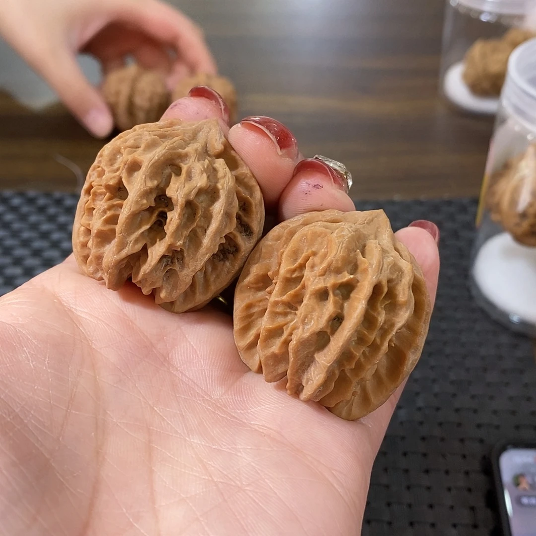 身***板文玩核桃吊坠曹大龙38修