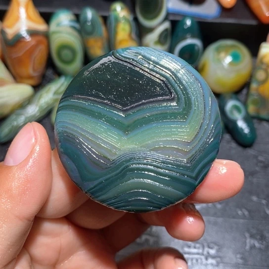 石英质玉珠宝半成品未镶嵌那*是