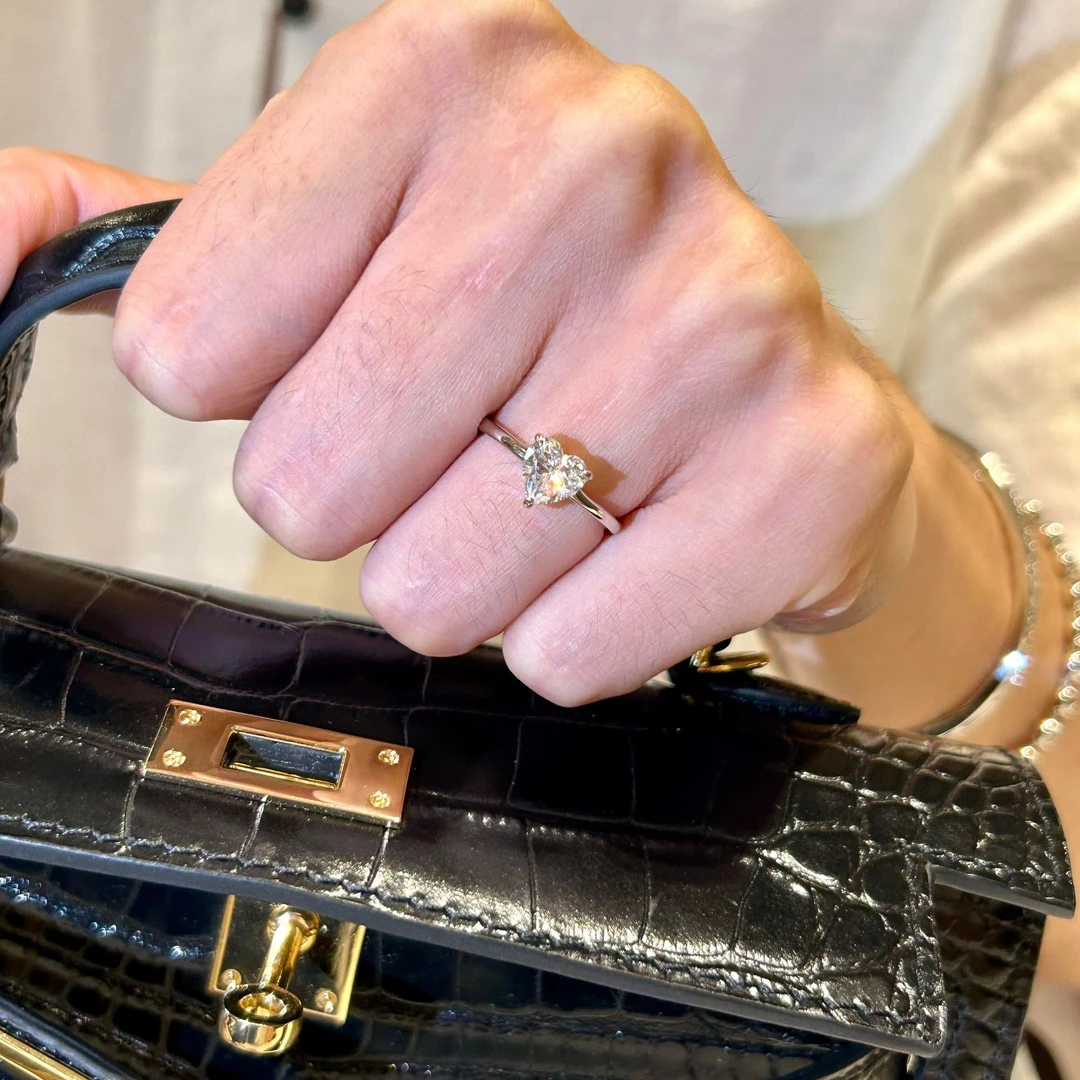 925银莫桑石银制品 【光壁爱心】心形1-2克拉闭口女戒轻奢求婚