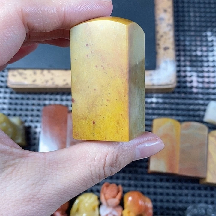 溪***人寿山石现场直播手工制作