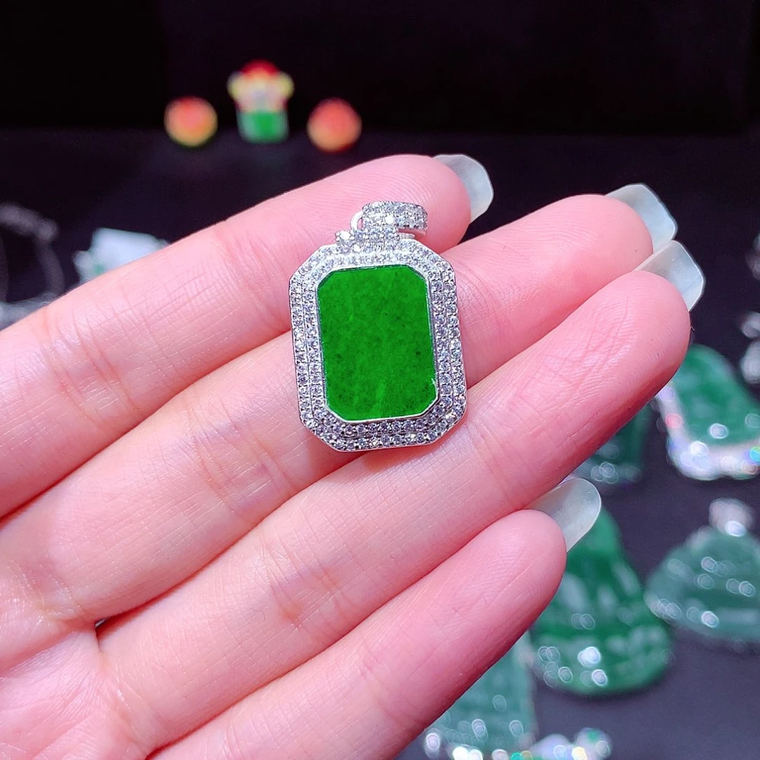 【闪购商品】翡翠吊坠(不含链)未镶嵌