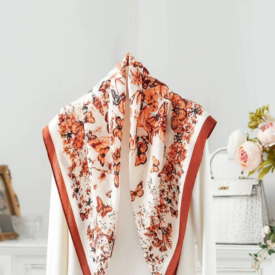 达芬奇密码秋冬丝绒丝巾旅游空调披肩百搭保暖长辈送礼蝴蝶