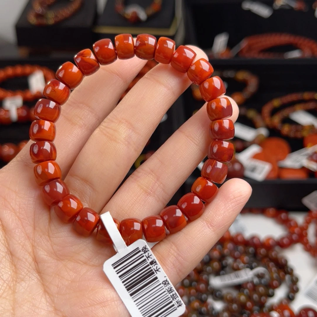 未镶嵌牛血火焰直切8m南红玛瑙