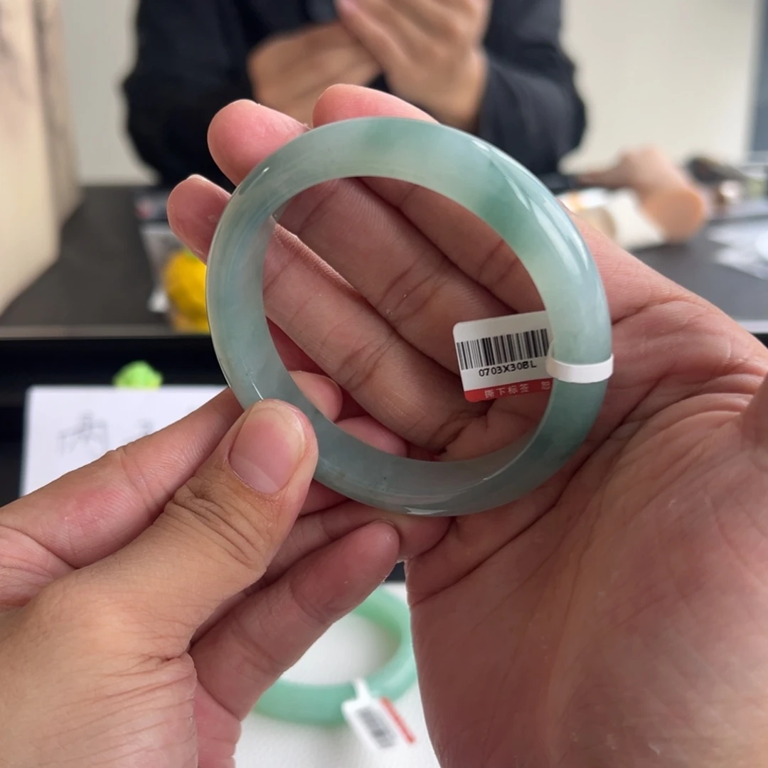 翡翠未镶嵌手镯11号强推57.8
