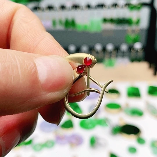 翡翠18K金镶嵌颈饰翰****钊挂件