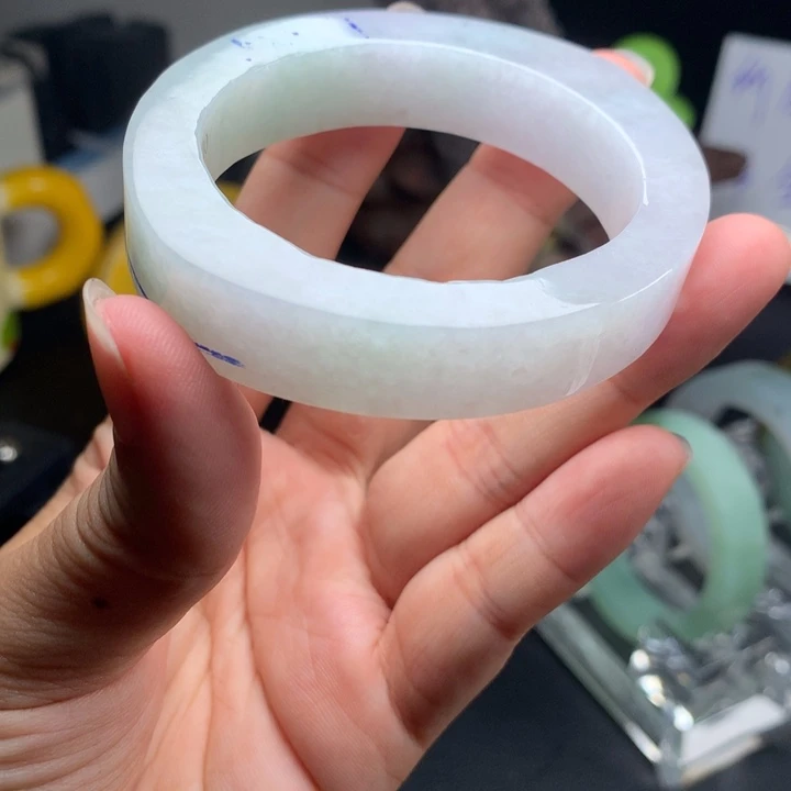 定制翡翠翡翠手镯未镶嵌