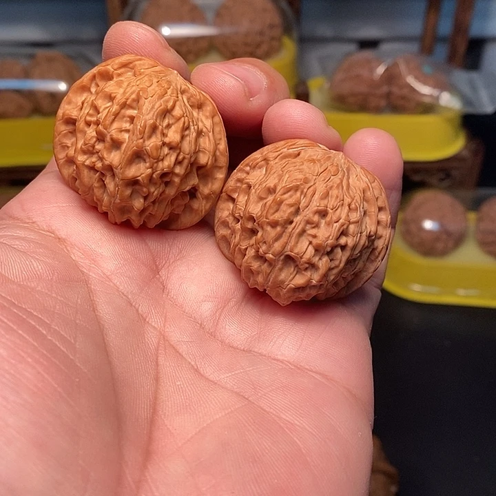 文***少吊坠文玩核桃38尺，全品磨盘