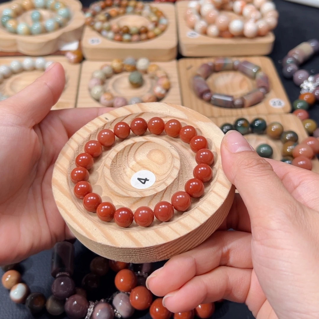 赜***赜石英质玉未镶嵌手链64