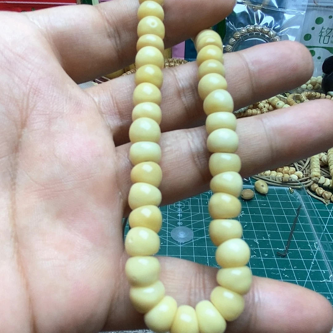 把件龙脊菩提蒜瓣大肠手持带月福利竞拍