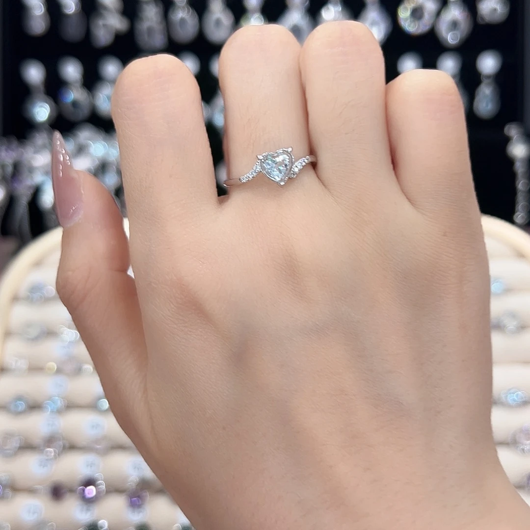 一***仔托帕石戒指银S925镶嵌活口