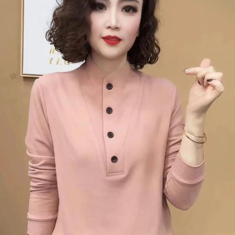 半高领德绒打底衫女秋冬季2024新款纽扣宽松洋气燕麦色内搭上衣