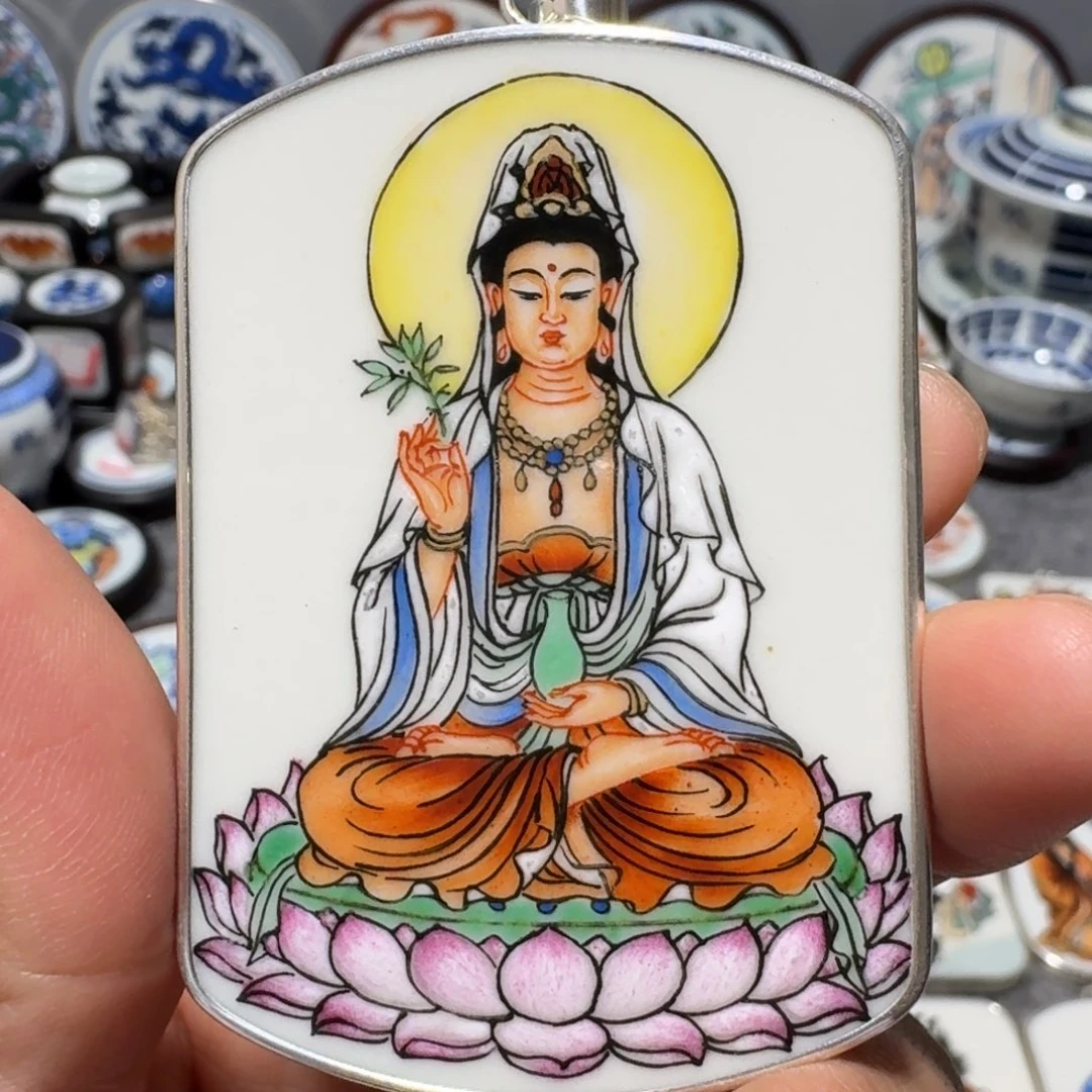 冰***界瓷片精品挂件一个