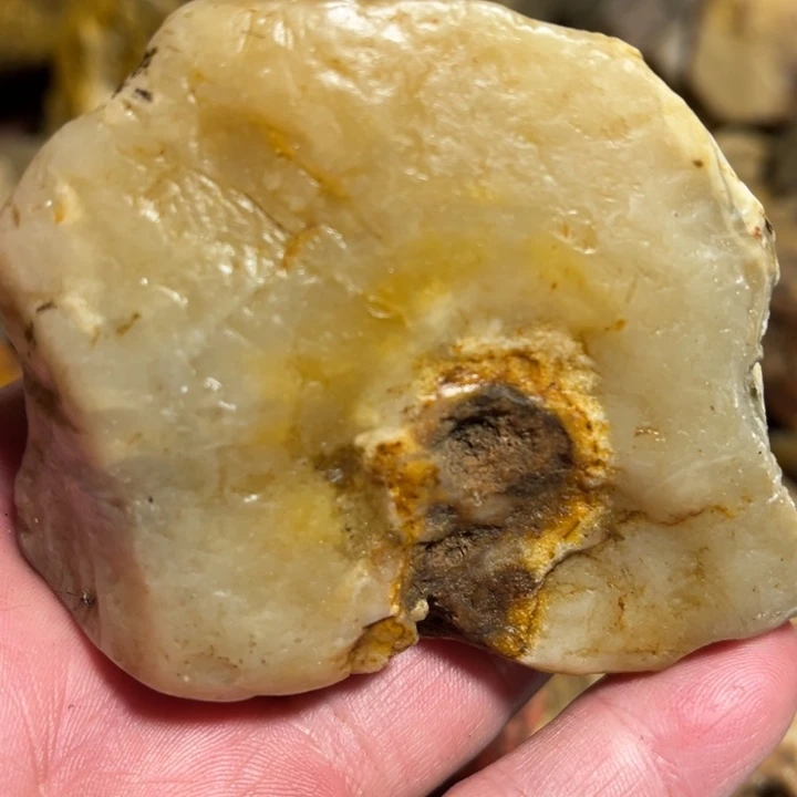 田黄石203克昌化田黄石