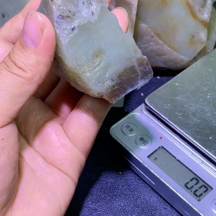 未镶嵌和田玉珠宝半成品