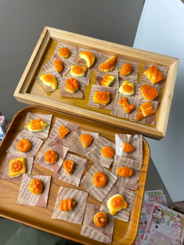 新大号迷你食玩烤面包色碱水面包食物色猫爪吐司片牛角包饺子动物