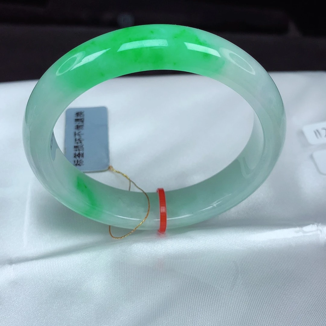 未镶嵌手镯翡翠54贵妃240