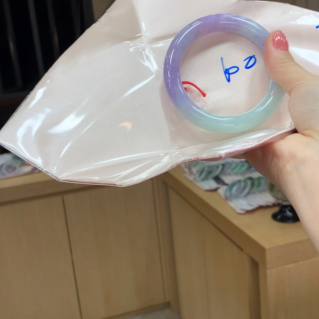 未镶嵌手镯翡翠不退不换