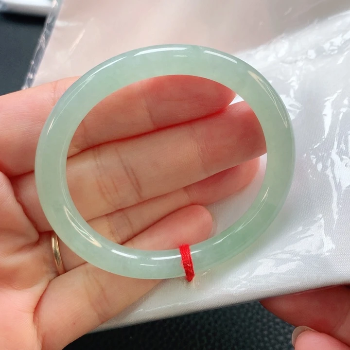 翡翠手镯未镶嵌50贵妃
